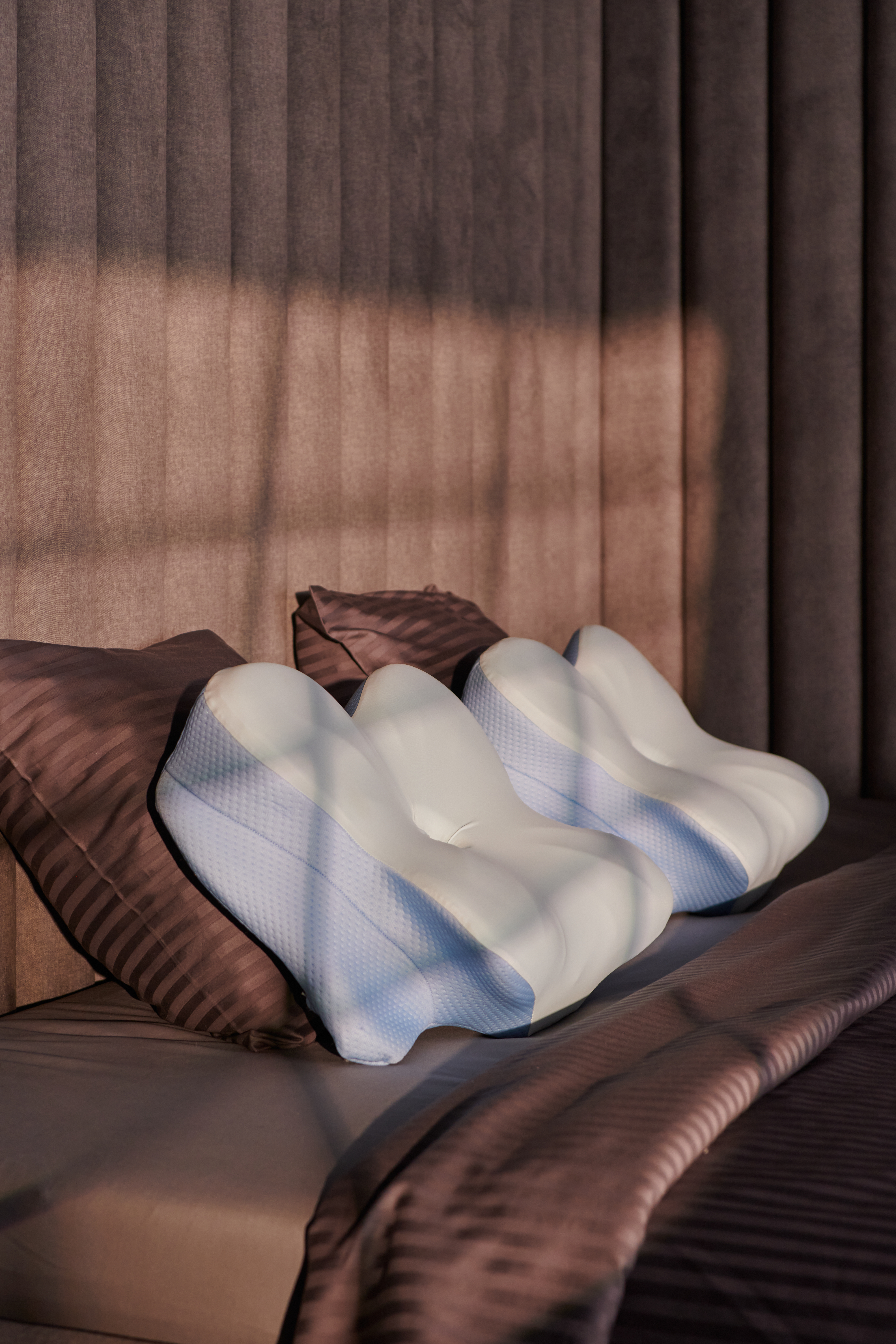 Detail of the Derila pillow shape